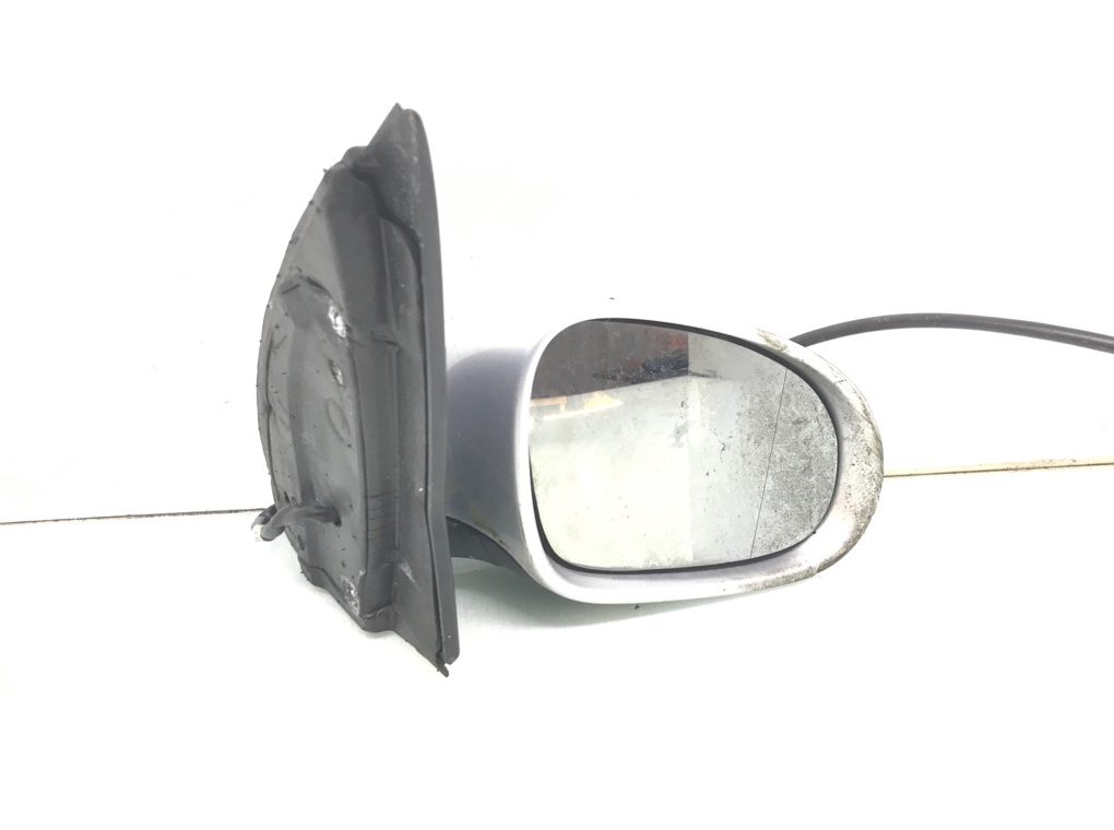 Зеркало наружное правое бу для Volkswagen Golf 5 1.9 TDi, 2004 г.