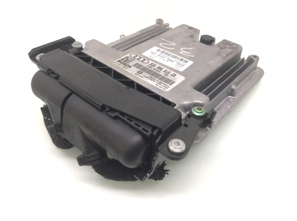 Блок управления двигателем бу для Audi A4 B7 2.0 TDi, 2005 г. Блок управления двигателем бу для Audi A4 B7 2.0 TDi, 2005 г.