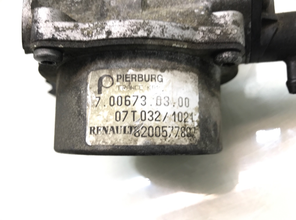 Насос вакуумный бу для Nissan Note E11 1.5 DCi,  2007 г.