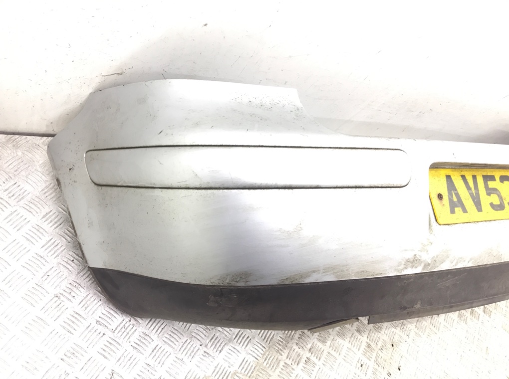 Бампер задний бу для Volkswagen Golf 4 2.0 i,  2003 г.