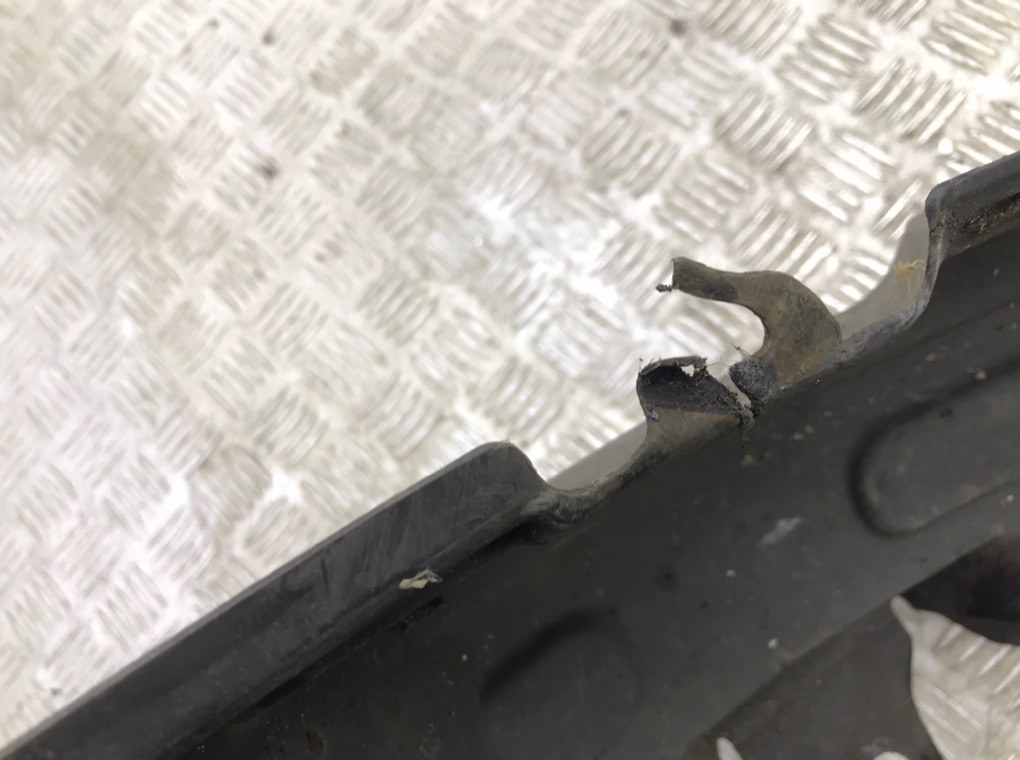 Защита арок передняя левая (подкрылок) бу для Toyota Yaris P1 1.0 i,  2003 г.