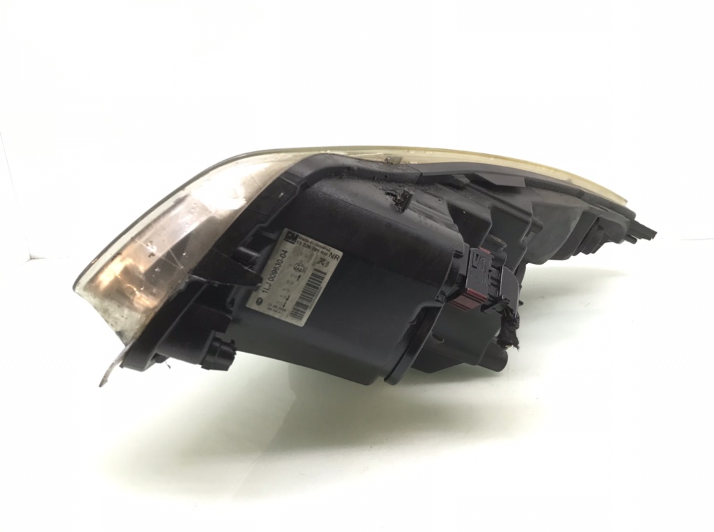 Фара правая бу для Opel Insignia  1.8 i,  2009 г.