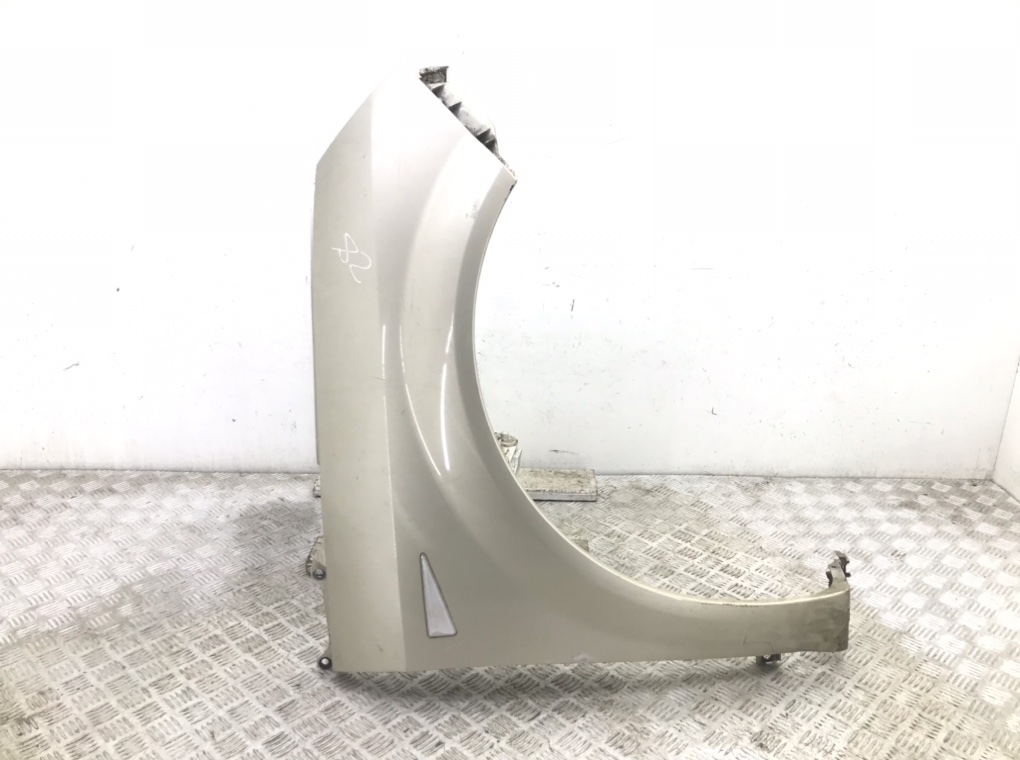 Крыло переднее правое бу для Renault Grand Scenic 2.0 i, 2007 г.