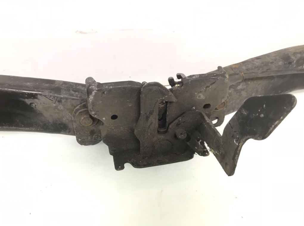 Планка под капот бу для Jeep Compass  2.4 i,  2008 г.