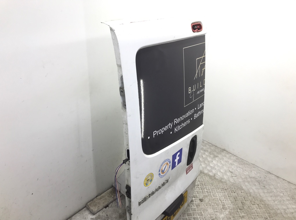 Дверь задняя распашная левая бу для Renault Trafic  2.0 DCi,  2008 г.