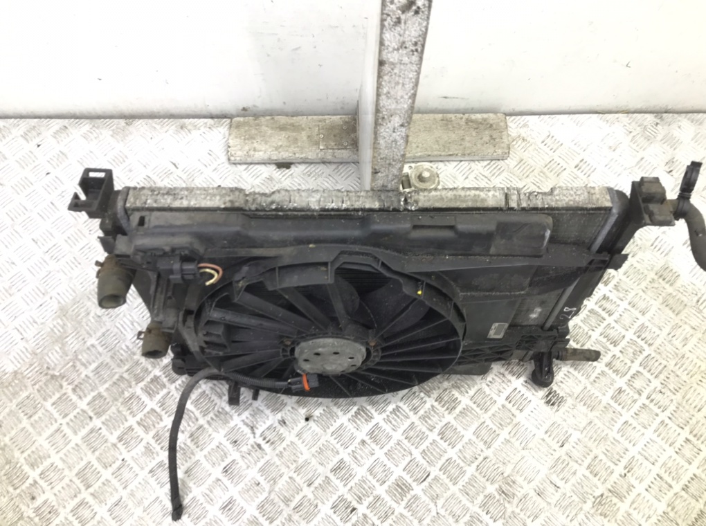 Кассета радиаторов бу для Renault Grand Scenic  2.0 i,  2007 г.