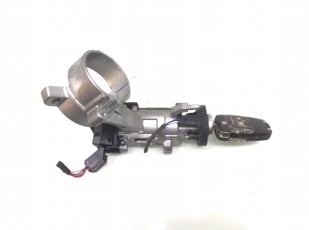 Замок зажигания бу для Opel Astra J 1.6 i,  2010 г.