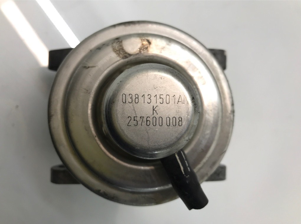 Клапан EGR бу для Volkswagen Golf 5 1.9 TDi,  2006 г.