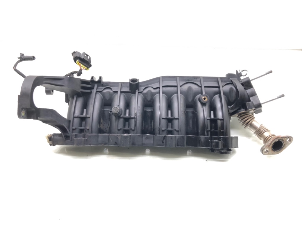 Коллектор впускной бу для Hyundai i40  1.7 CRDi,  2013 г.