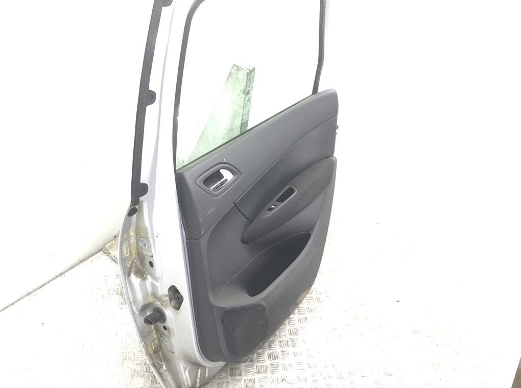 Дверь задняя правая бу для Peugeot 308 T7 1.6 HDi,  2012 г.