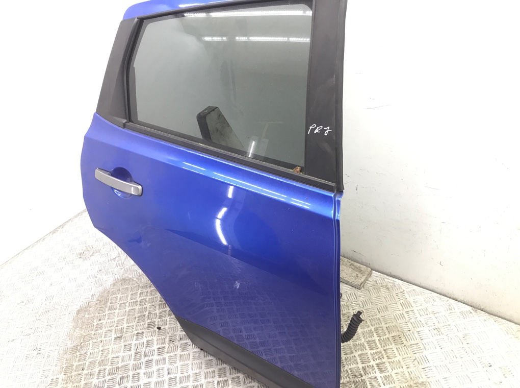 Дверь задняя правая бу для Nissan Qashqai 1.5 DCi, 2009 г. Дверь задняя правая бу для Nissan Qashqai 1.5 DCi, 2009 г.