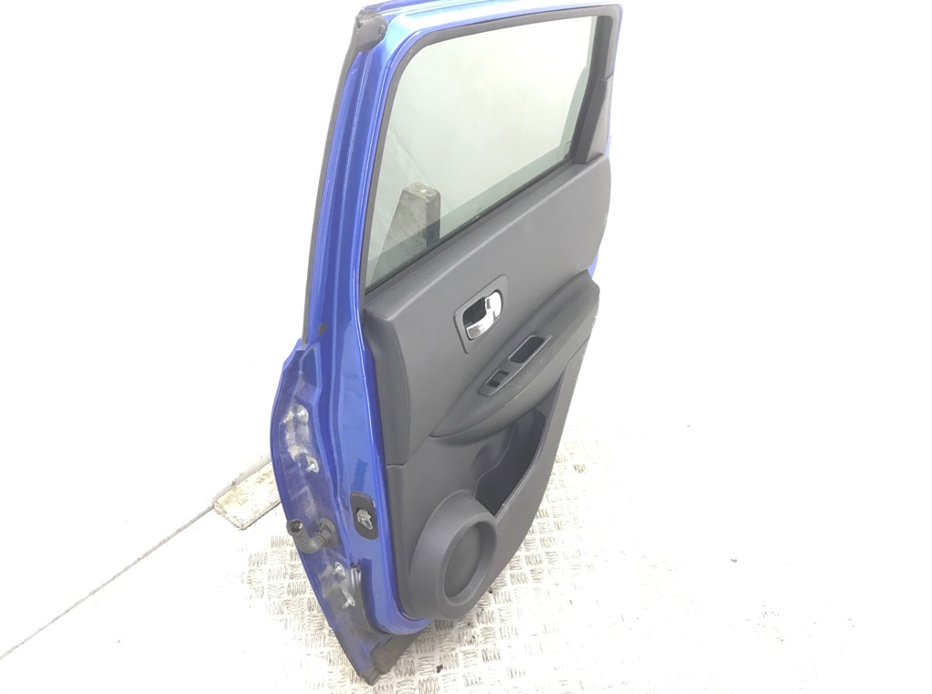 Дверь задняя правая бу для Nissan Qashqai 1.5 DCi, 2009 г. Дверь задняя правая бу для Nissan Qashqai 1.5 DCi, 2009 г.