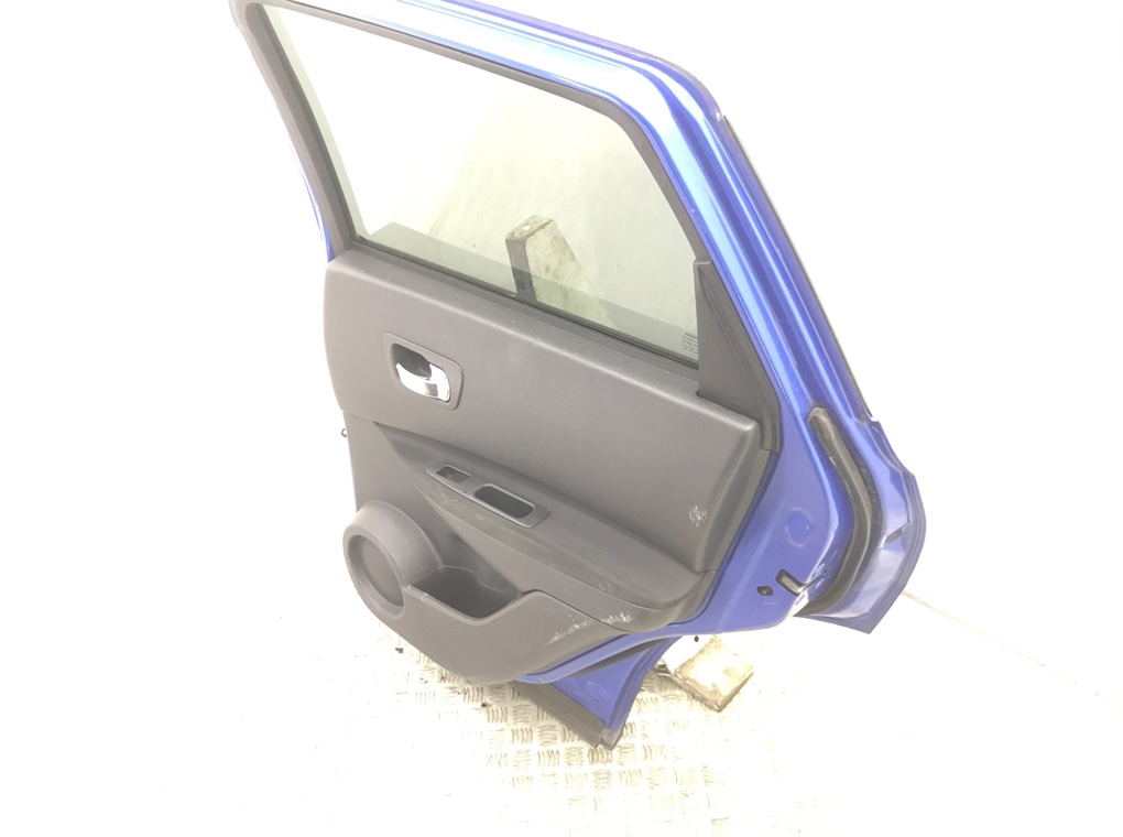 Дверь задняя правая бу для Nissan Qashqai 1.5 DCi, 2009 г. Дверь задняя правая бу для Nissan Qashqai 1.5 DCi, 2009 г.