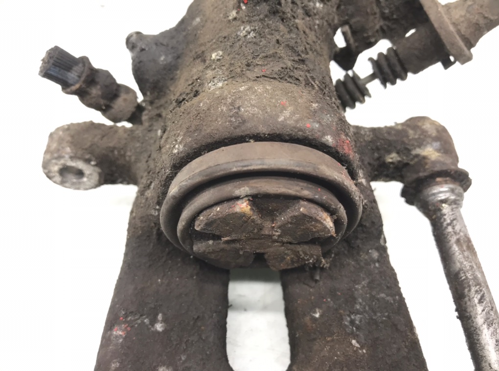 Суппорт задний правый бу для Opel Meriva A 1.4 i, 2006 г. Суппорт задний правый бу для Opel Meriva A 1.4 i, 2006 г.