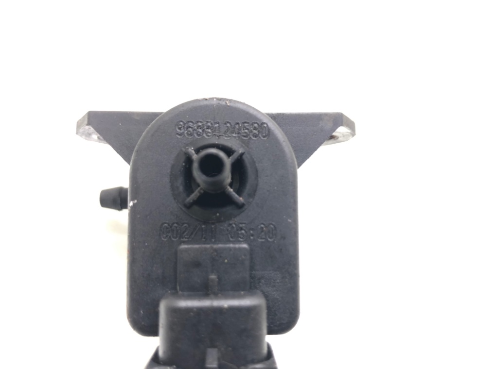 Клапан электромагнитный бу для Citroen C5 1.6 HDi, 2011 г. Клапан электромагнитный бу для Citroen C5 1.6 HDi, 2011 г.