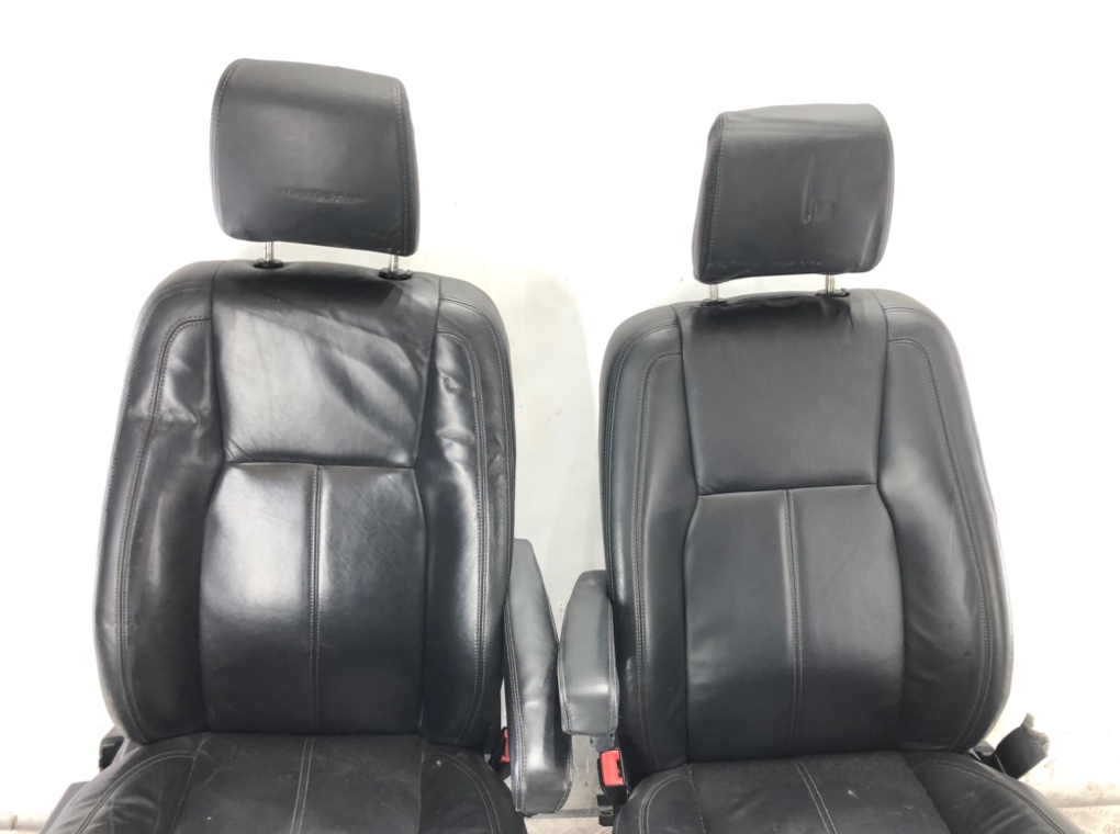 Салон (комплект сидений) бу для Land Rover Discovery 4 3.0 TD,  2010 г.