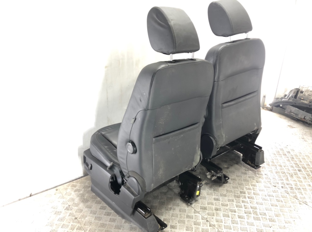 Салон (комплект сидений) бу для Land Rover Discovery 4 3.0 TD,  2010 г.