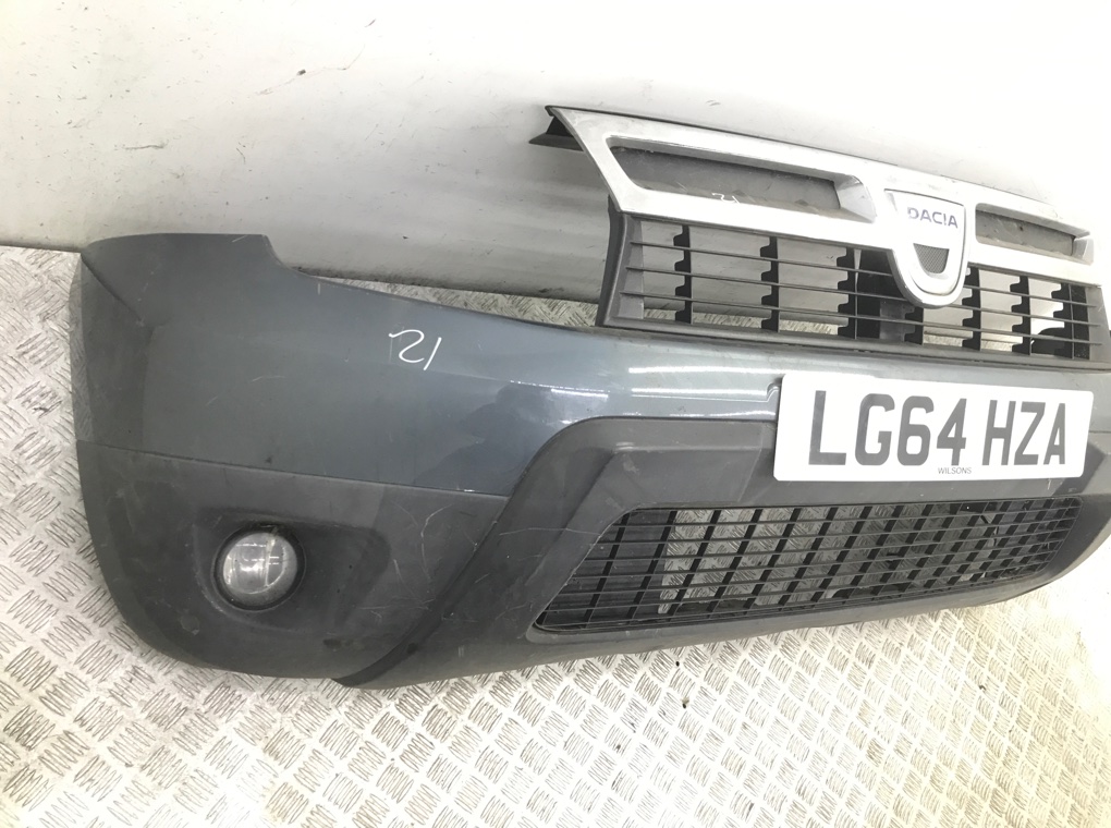 Бампер передний бу для Dacia Duster  1.5 DCi,  2014 г.