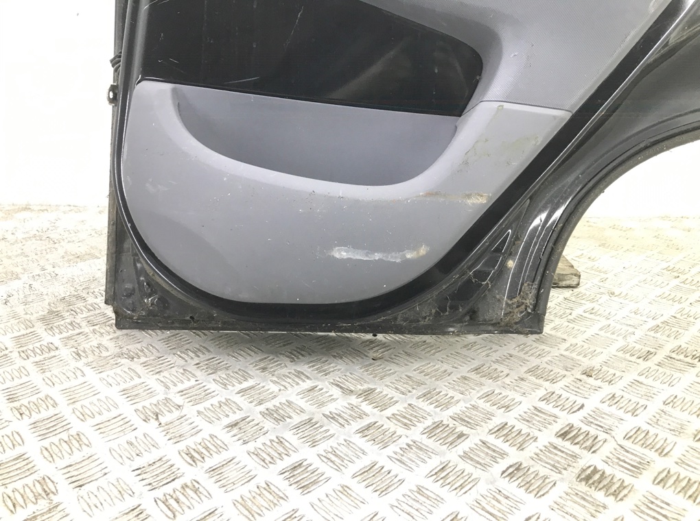 Дверь задняя правая бу для Peugeot 107  1.0 i,  2007 г.
