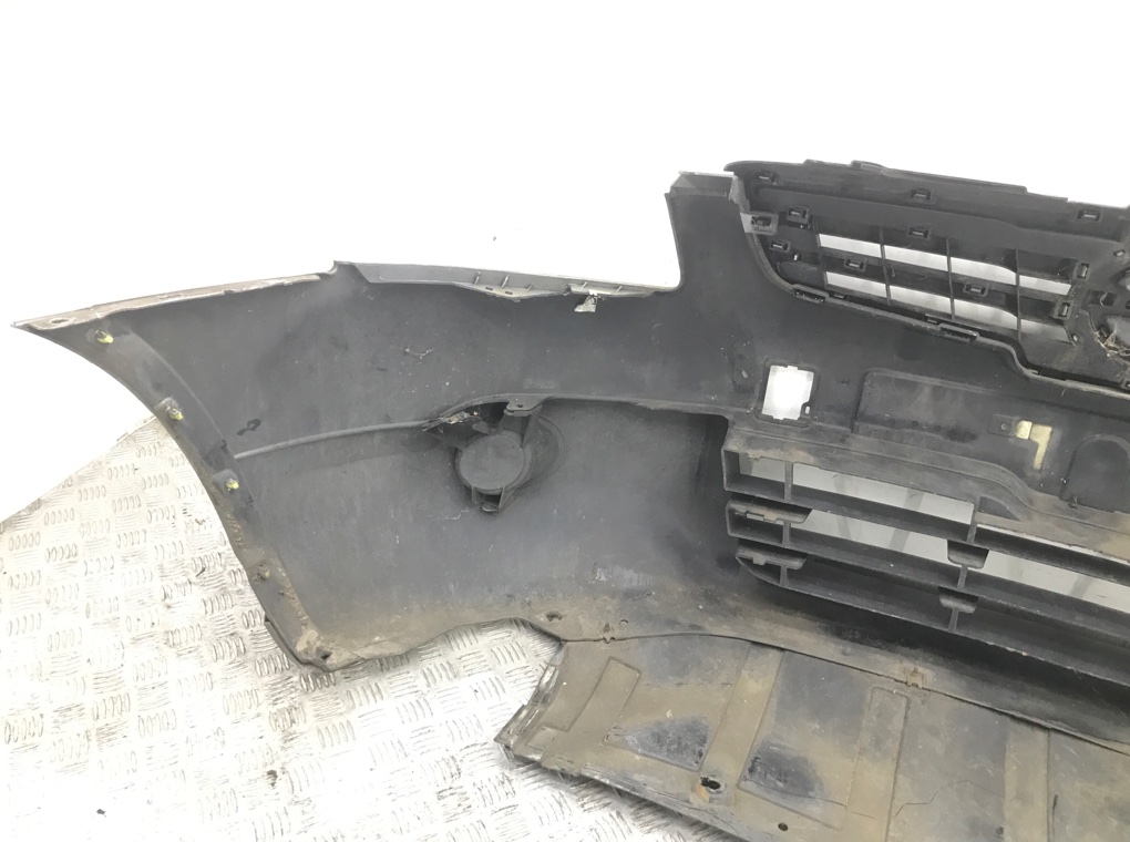 Бампер передний бу для Nissan Qashqai+2  2.0 DCi,  2009 г.