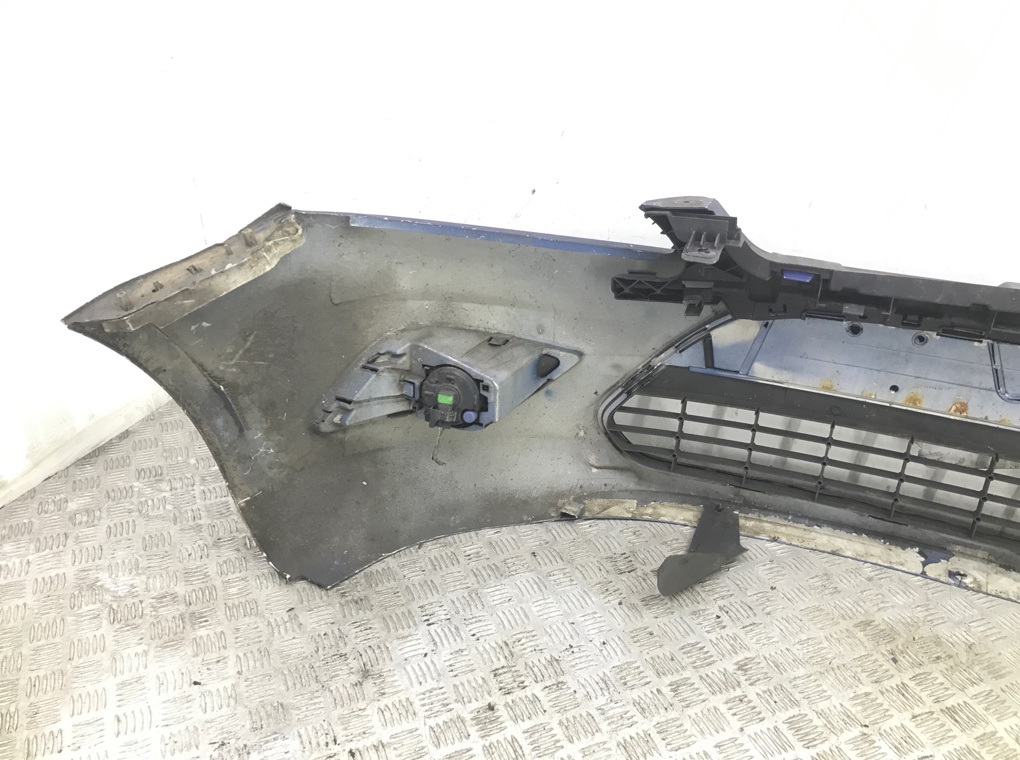 Бампер передний бу для Ford Focus 2 1.6 TDCi,  2009 г.