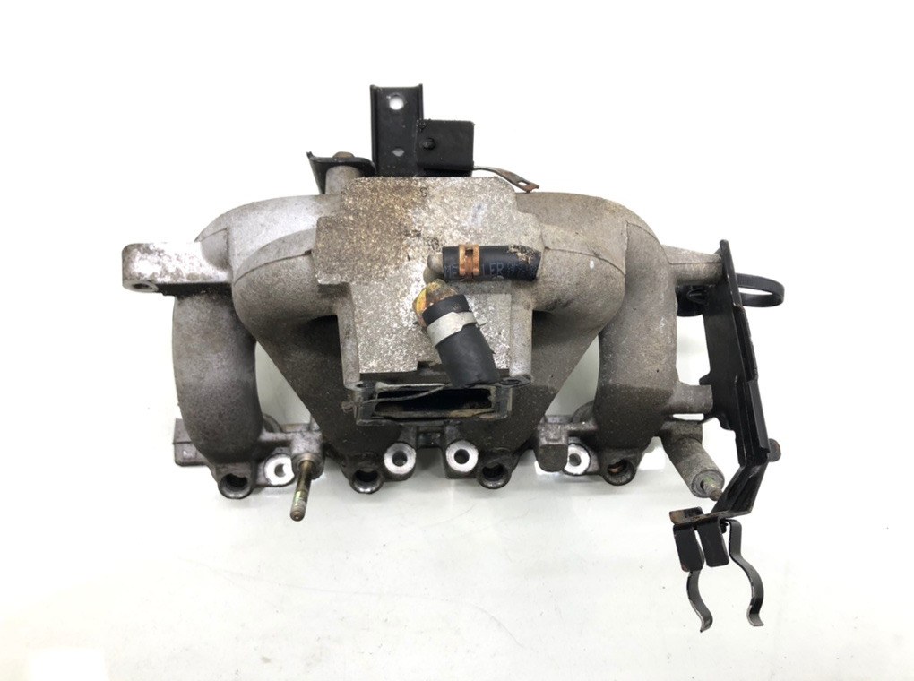 Коллектор впускной бу для Nissan Micra K11 1.0 i, 2001 г. Коллектор впускной бу для Nissan Micra K11 1.0 i, 2001 г.