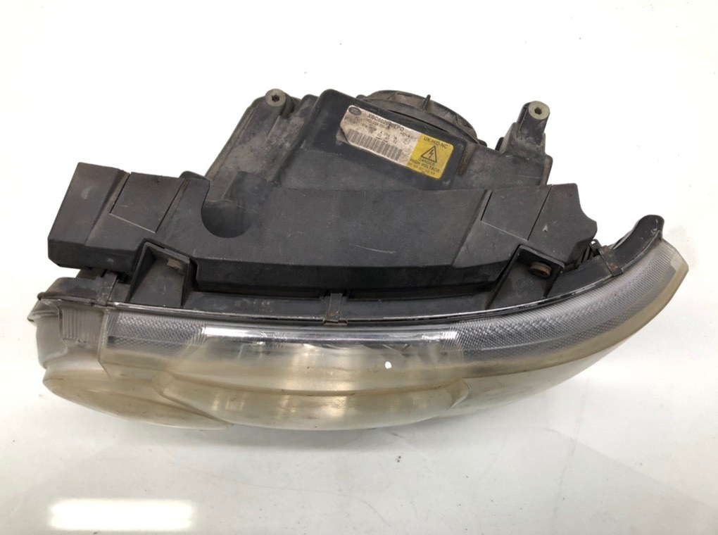 Фара левая бу для Land Rover Discovery 4 3.0 TD, 2010 г. Фара левая бу для Land Rover Discovery 4 3.0 TD, 2010 г.