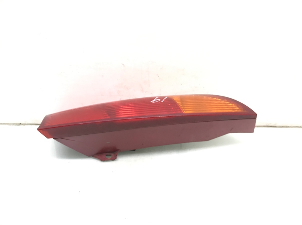 Фонарь задний правый бу для Ford Focus 1 1.6 i,  2001 г.