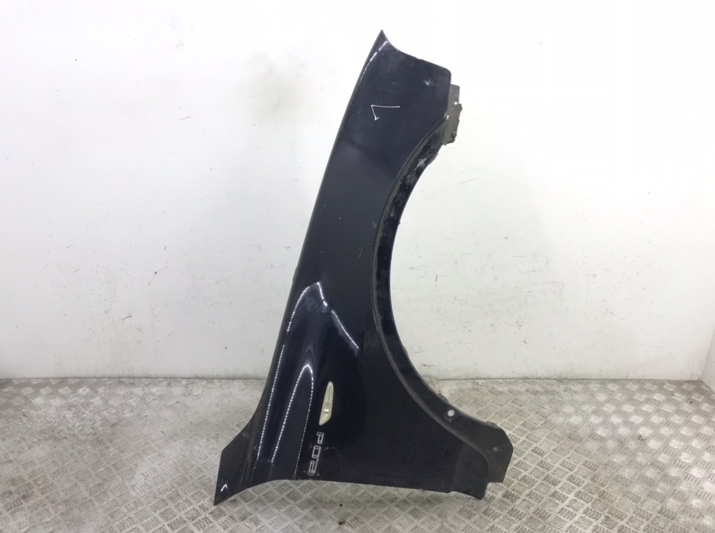 Крыло переднее правое бу для BMW X3 E83 2.0 TD, 2005 г.