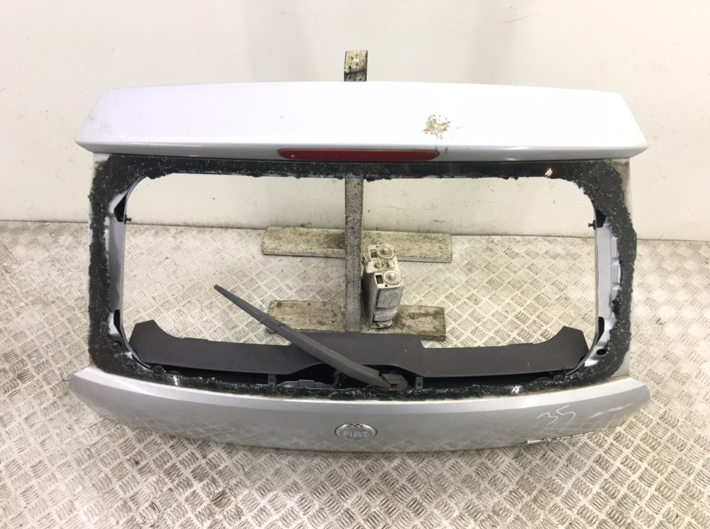 Крышка багажника бу для Fiat Punto 3 1.2 i,  2006 г.