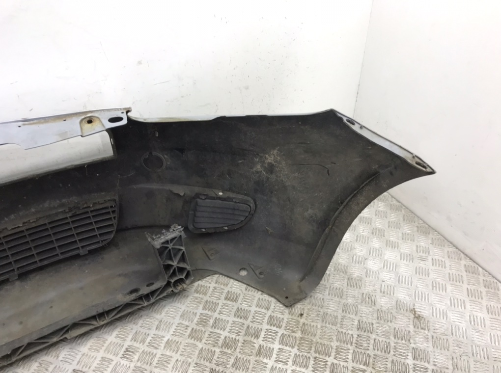 Бампер передний бу для Fiat Punto 3 1.2 i,  2006 г.