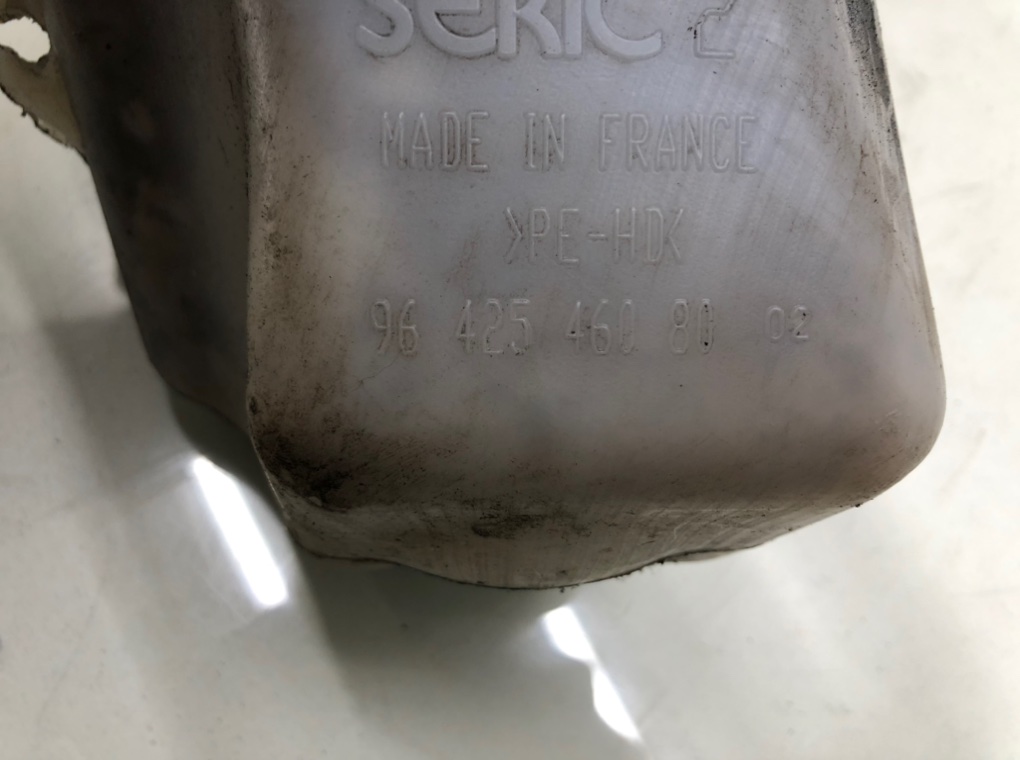 Бачок омывателя бу для Citroen C3  1.4 HDi,  2005 г.