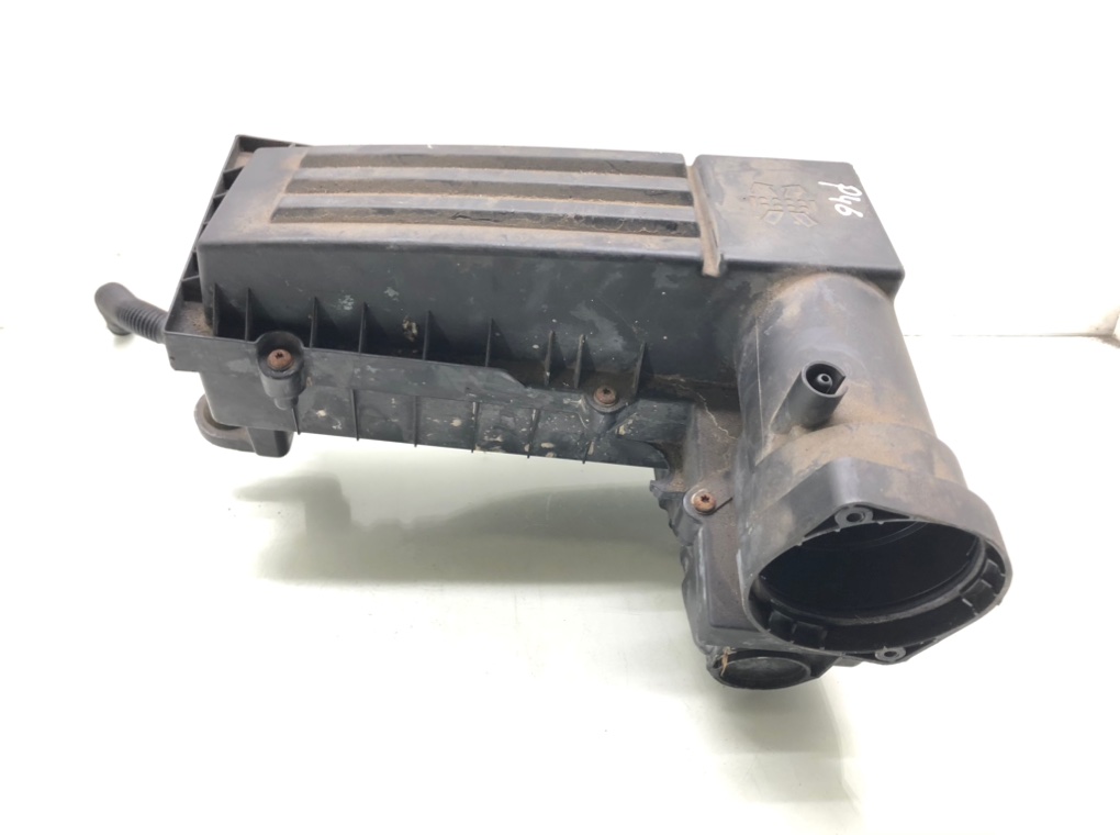 Корпус воздушного фильтра бу для Volkswagen Passat B7 2.0 TDi,  2012 г.