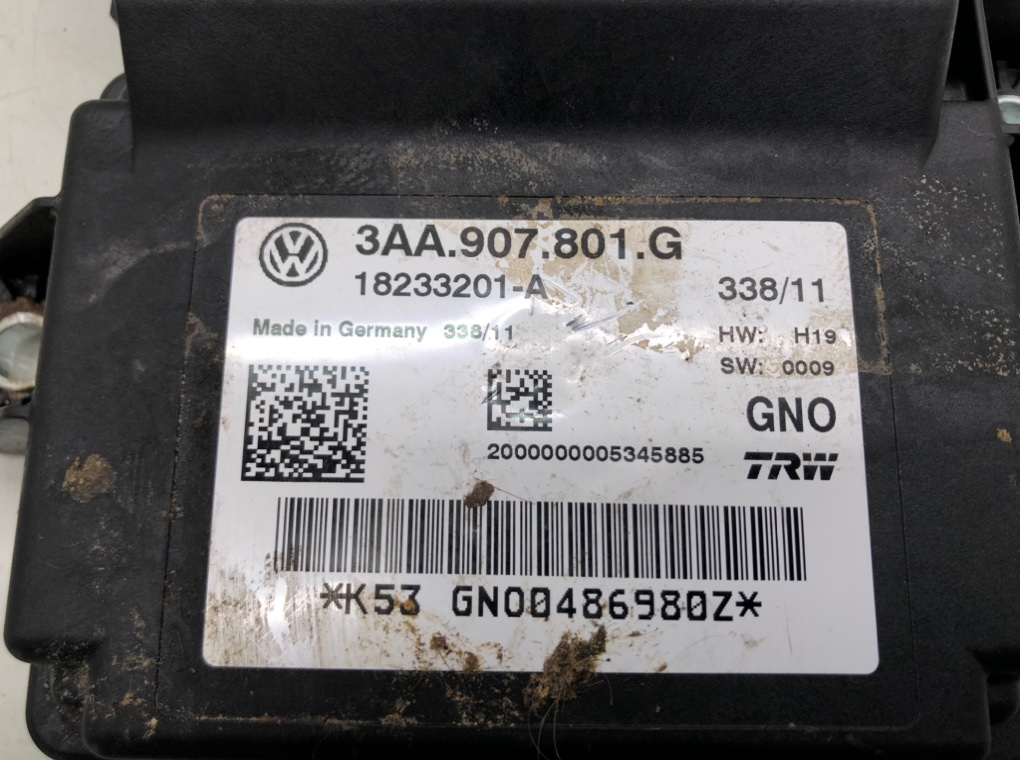 Блок ручника (стояночного тормоза) бу для Volkswagen Passat B7 2.0 TDi,  2012 г.