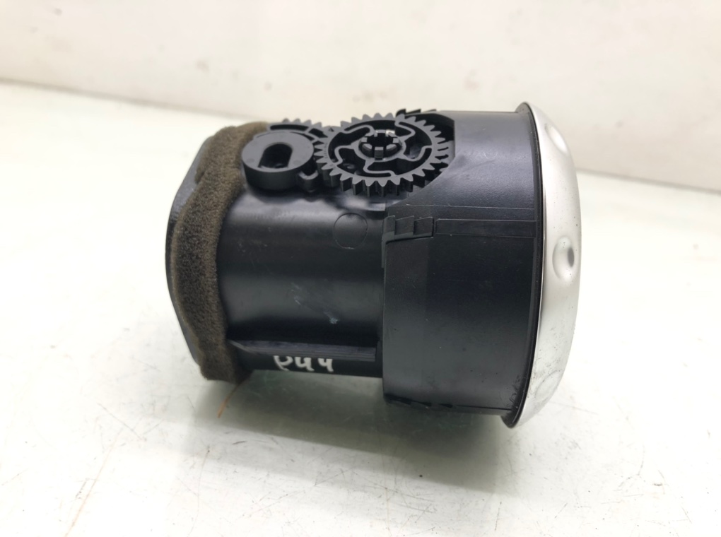 Дефлектор обдува салона бу для Audi TT 8N 1.8 Ti,  2004 г.