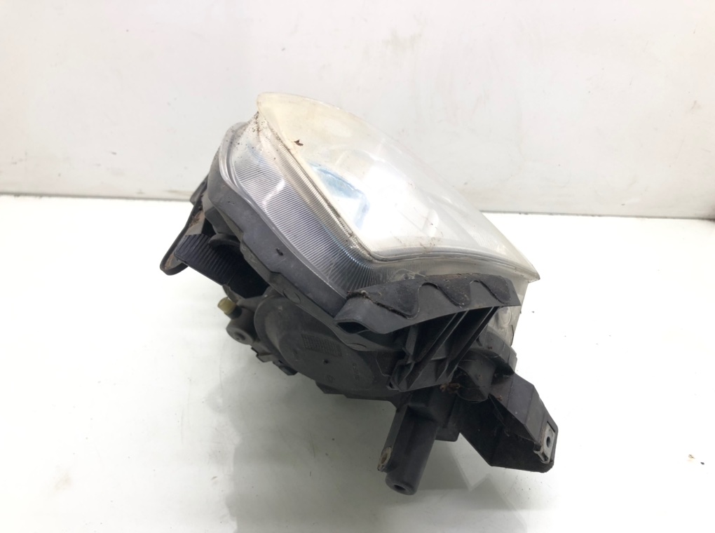 Фара правая бу для Nissan Qashqai  1.5 DCi,  2007 г.