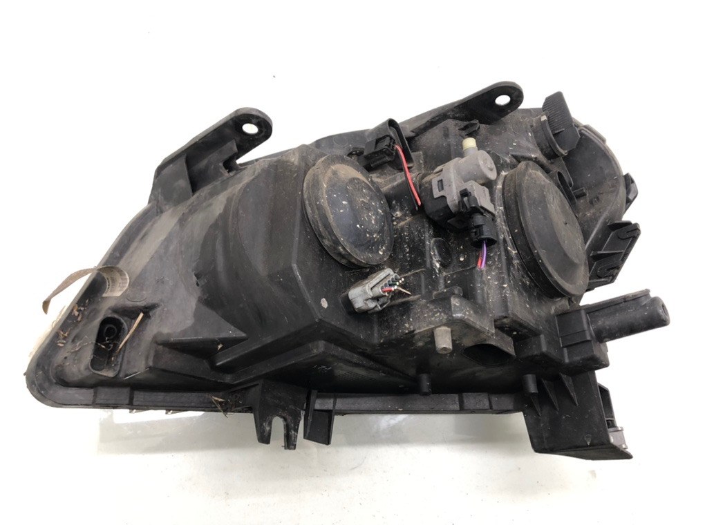 Фара правая бу для Nissan Qashqai  1.5 DCi,  2007 г.