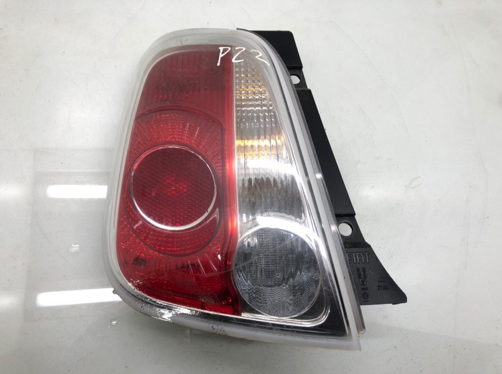 Фонарь задний левый бу для Fiat 500 1.4 i, 2008 г.