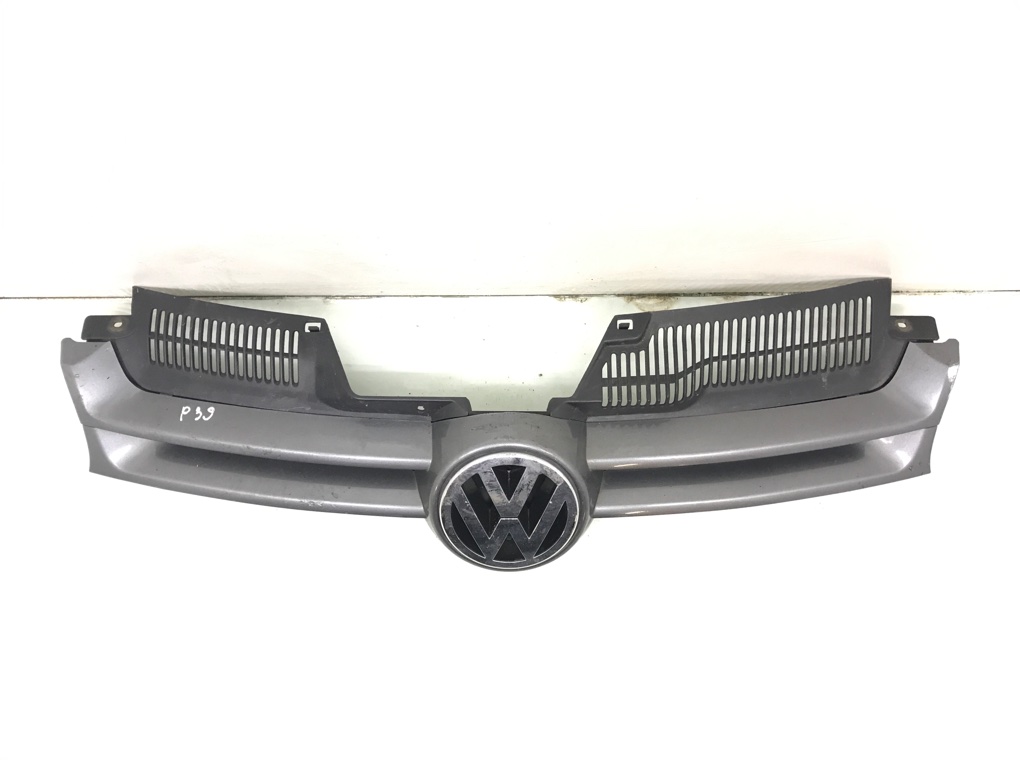 Решетка радиатора бу для Volkswagen Golf 5 1.6 FSI,  2006 г.