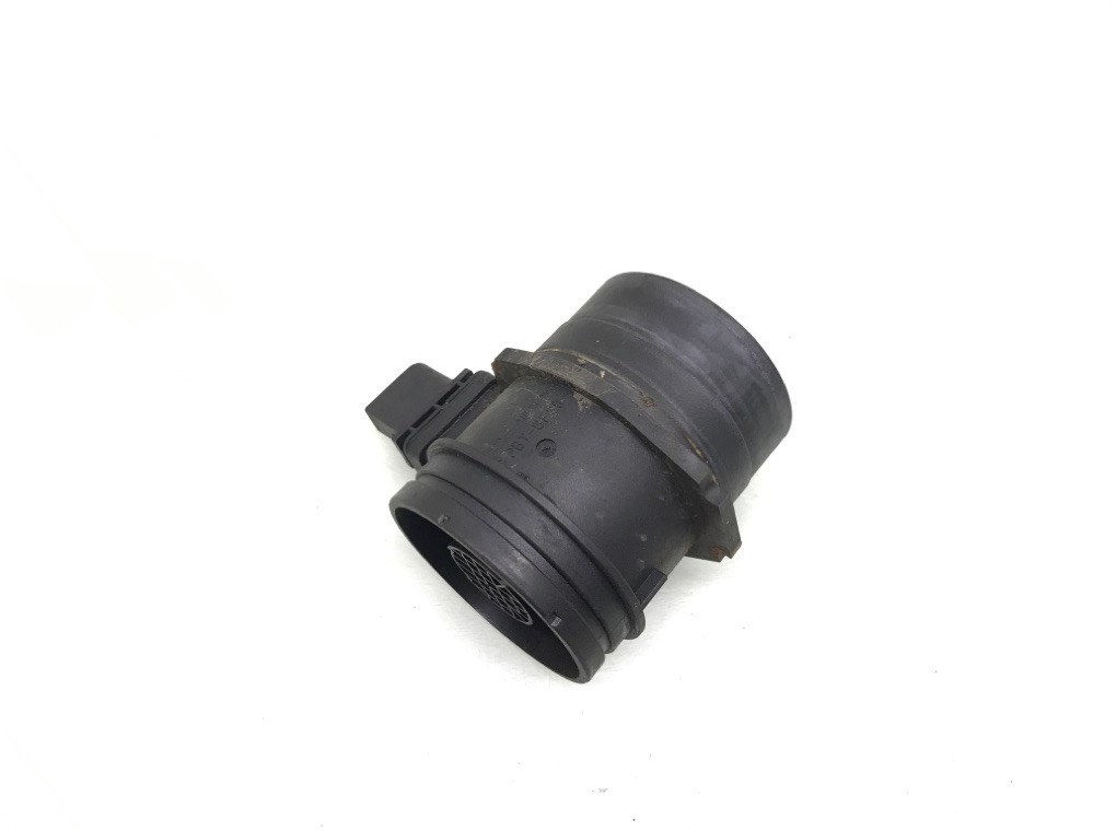 Расходомер воздуха бу для BMW 1 E87/E81/E82/E88 2.0 TD, 2010 г.