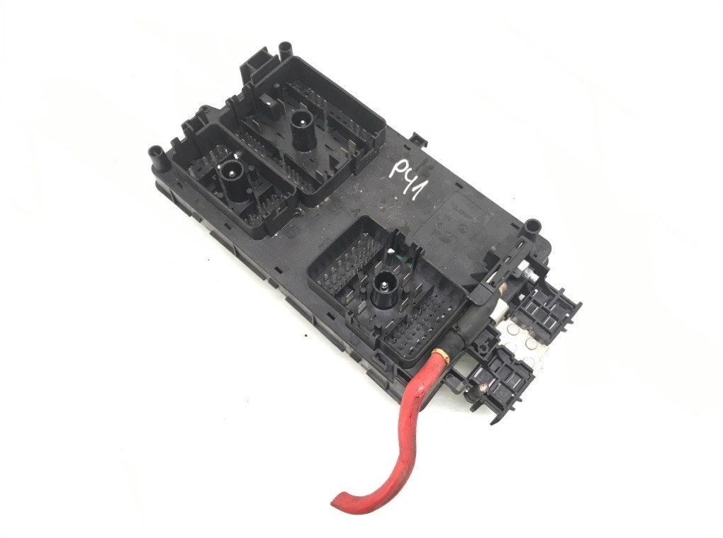 Блок предохранителей бу для Opel Insignia  2.0 CDTi,  2010 г.