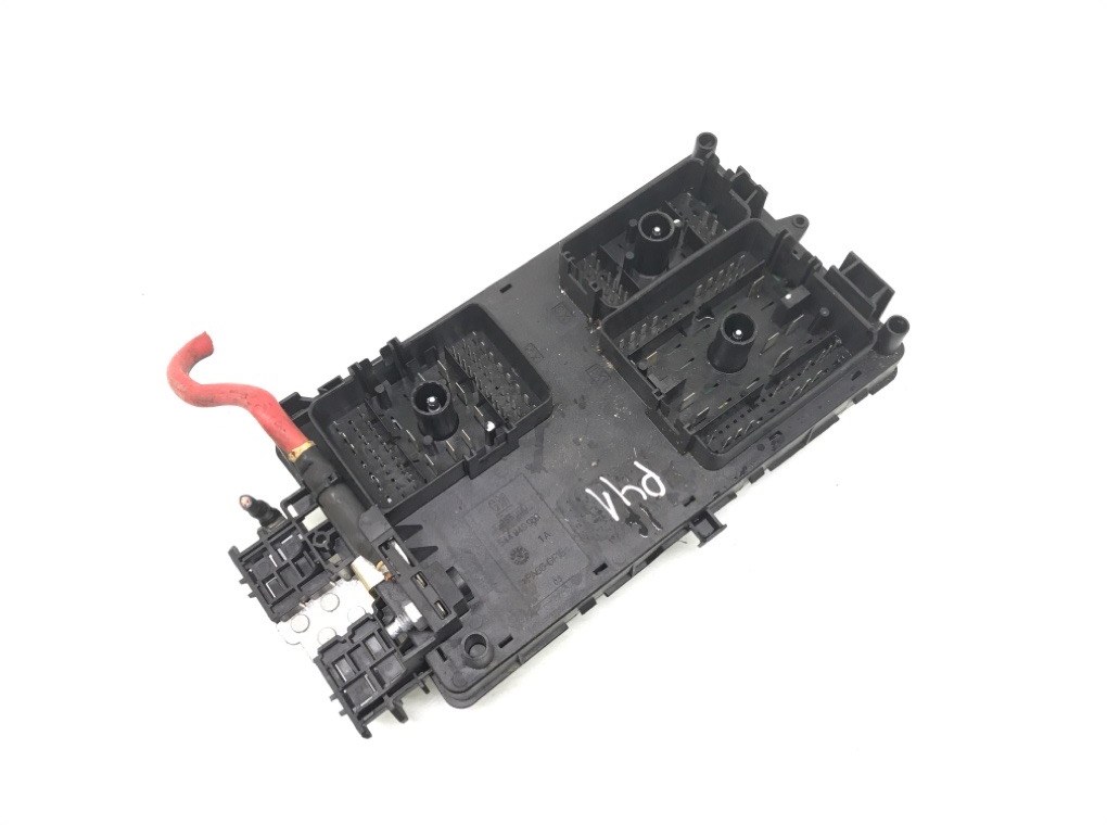 Блок предохранителей бу для Opel Insignia  2.0 CDTi,  2010 г.