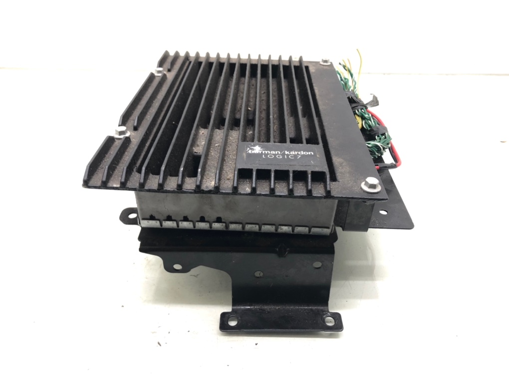 Усилитель музыкальный бу для Land Rover Discovery 4 3.0 TD,  2010 г.