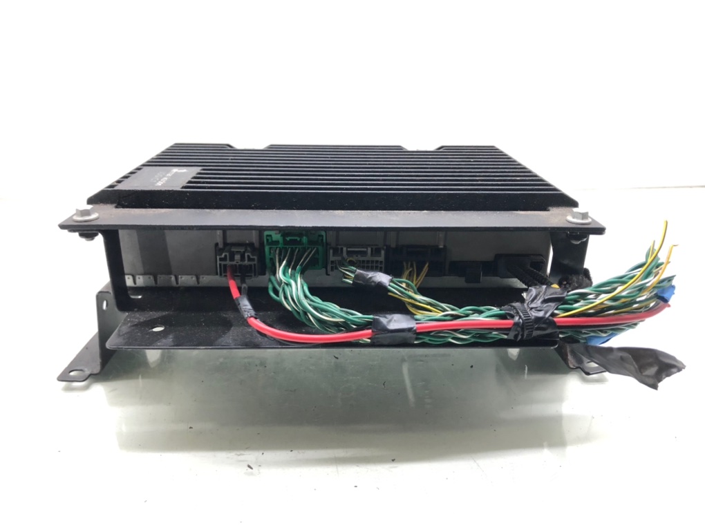 Усилитель музыкальный бу для Land Rover Discovery 4 3.0 TD,  2010 г.