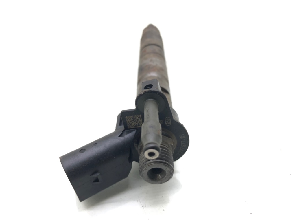 Форсунка бу для BMW 3 E90/E91/E92/E93 2.0 TD,  2008 г.