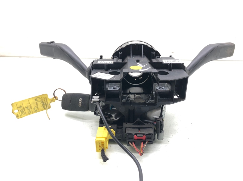 Переключатель подрулевой (стрекоза) бу для Audi A3 8P 1.6 FSI,  2004 г.