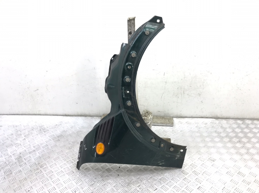 Крыло переднее правое бу для Mini Cooper R56 1.6 i, 2008 г.