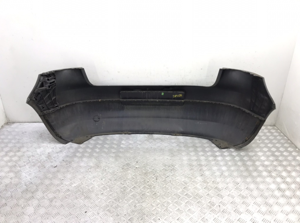 Бампер задний бу для Volkswagen Golf 5 1.6 FSI,  2006 г.