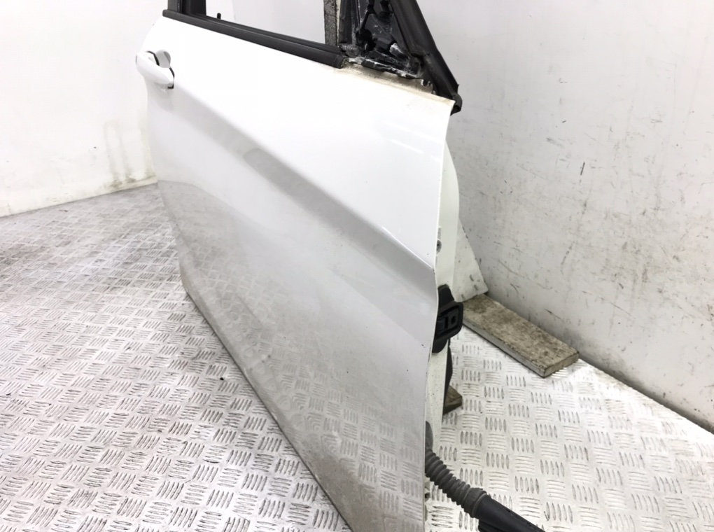 Дверь передняя правая бу для BMW 1 F20/F21 2.0 TD,  2012 г.