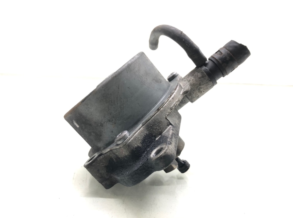 Насос вакуумный бу для Kia Ceed  1.6 CRDi,  2012 г.